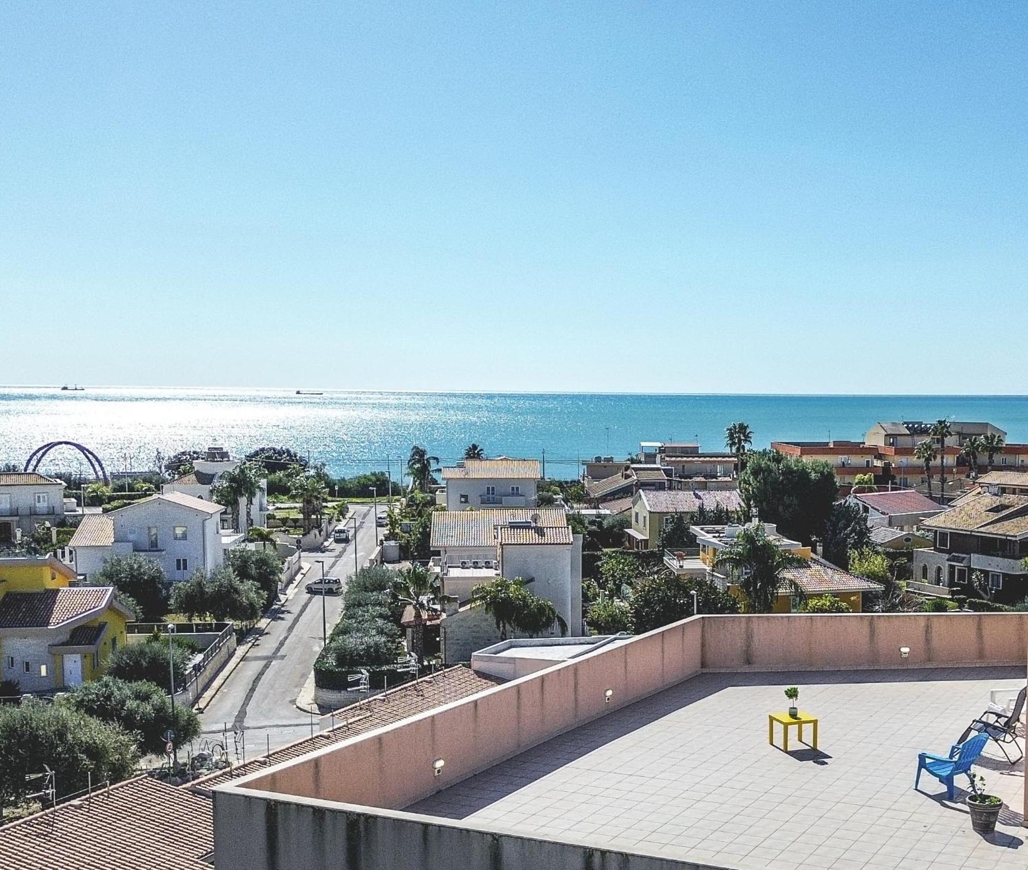 Attico Terrazza Cielomare Seaview Lägenhet Pozzallo Exteriör bild